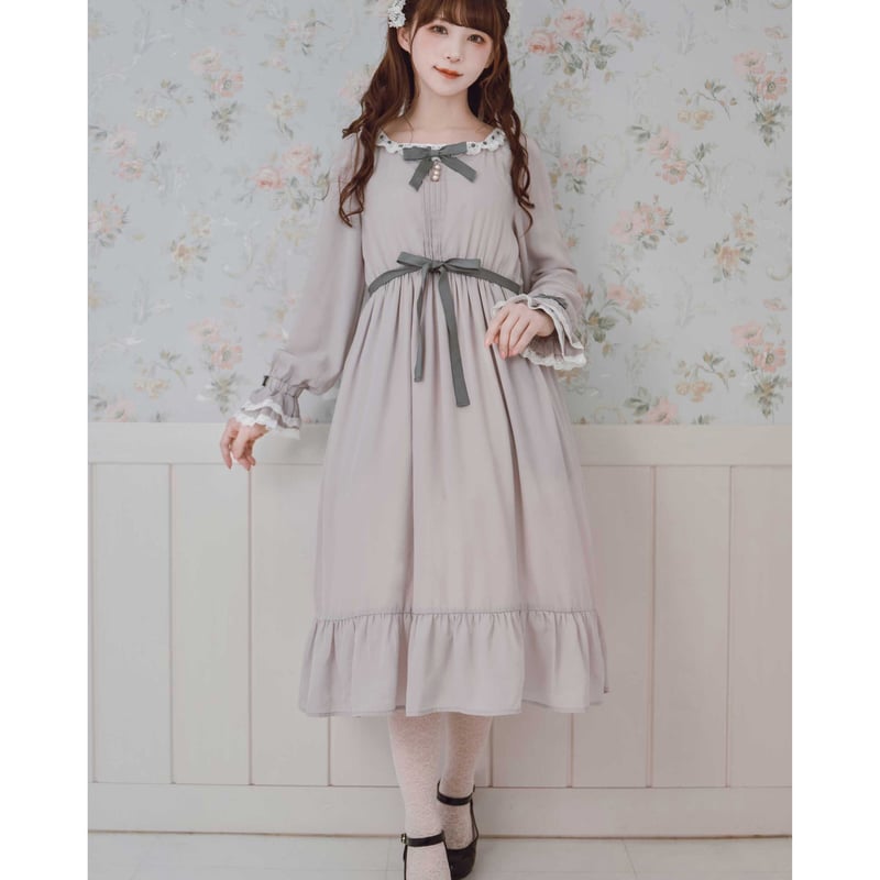 Midori Fukasawa × tulle コラボワンピース | tulle オンラインストア Midori Fukasawa × tulle コラボワンピース | tulle オンラインストア