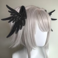 Metallic Angel　立体刺繍ヘアサイドクリップ(中)  4色