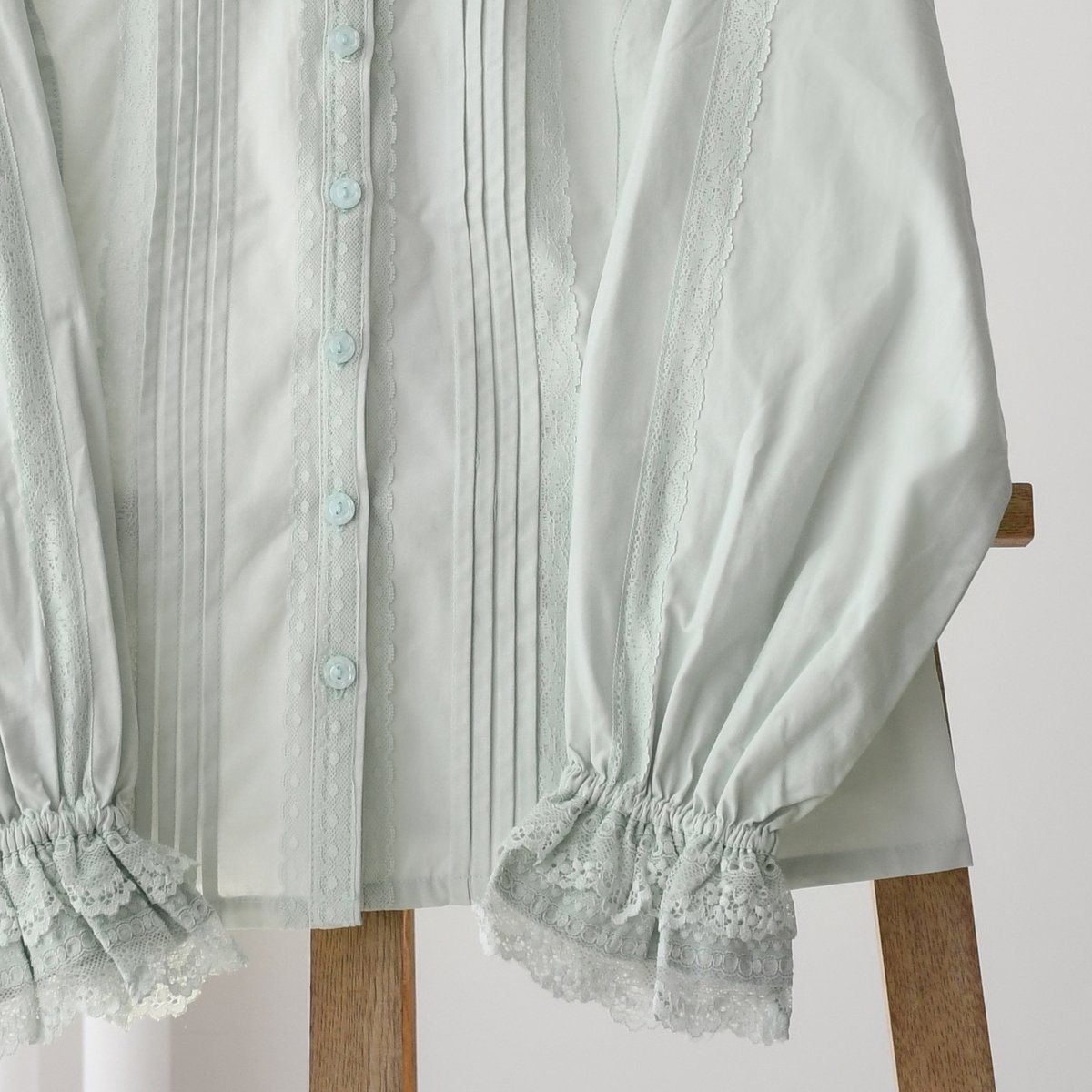 HEYON ヘヨン　バブルブラウス HYEON bubble blouse バブルブラウス HYEON (ヘヨン) official