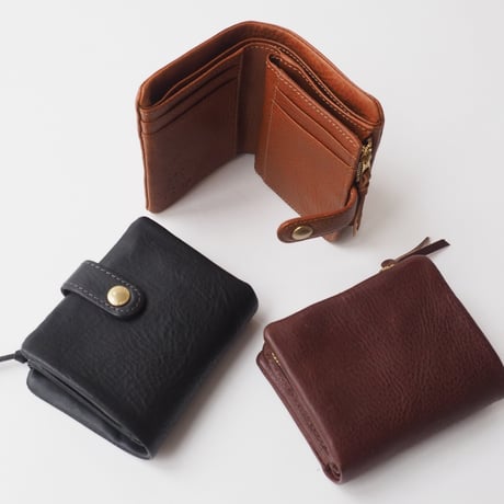 CINQ レザー2つ折り財布