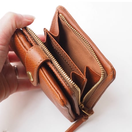 CINQ レザー2つ折り財布