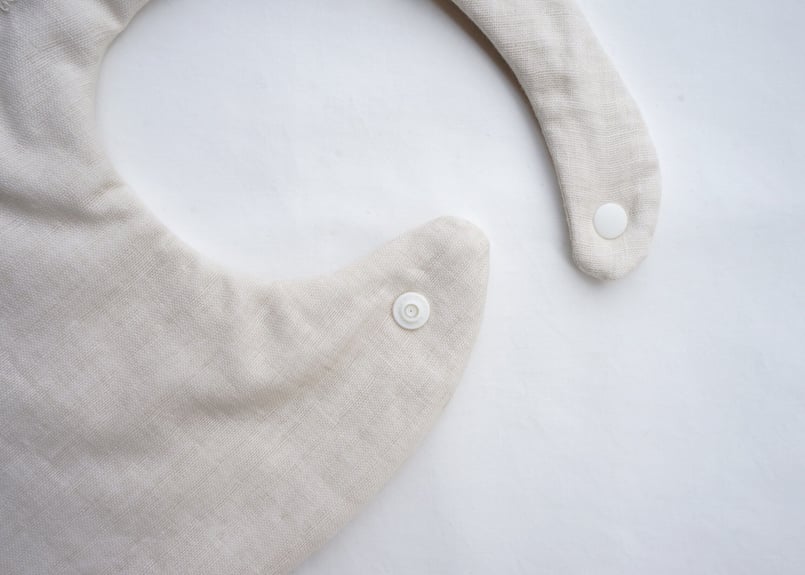 刺繍スタイ（ミモザ） | ito