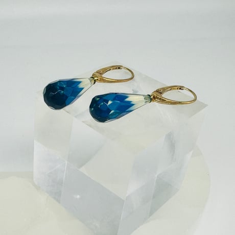 ブルーアンバーピアス