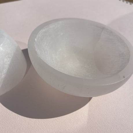 足つきセレナイト器