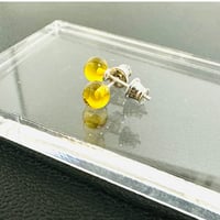 バルティックアンバーのピアス