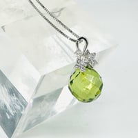 グリーンアンバーネックレス