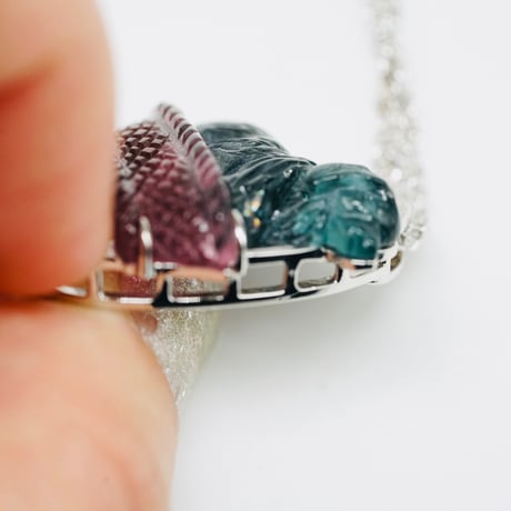 【jewelry】かご入りわんちゃんネックレス