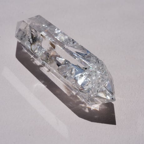 ヒマラヤ水晶　レーザー