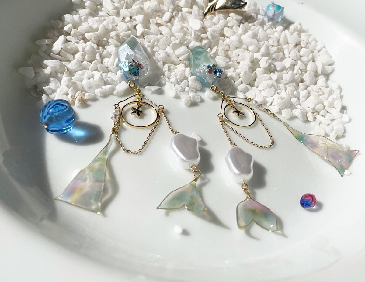 Kaya14kgfマザーオブパールマーメイドカービングピアス/イヤリング Kaya14kgfマザーオブパールマーメイドカービングピアス