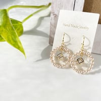 パールビーズのシンプルピアス