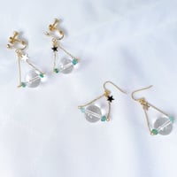 天然石と水晶の惑星ピアス(ゴールド)