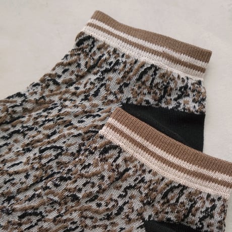《men's》noise ankle socks <gray × khaki> M-K01