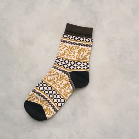 acanthus border <beige> L-S59
