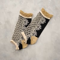 lace up ankle cover socks (see-through) <black> L-M84