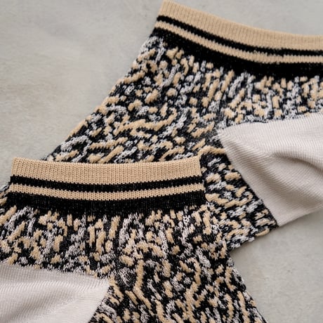 《men's》noise ankle socks <black × beige> M-K01