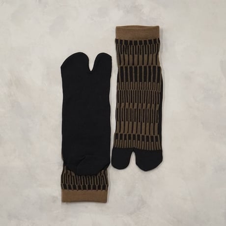 《men's》random stripe tabi <black × khaki> M-K03