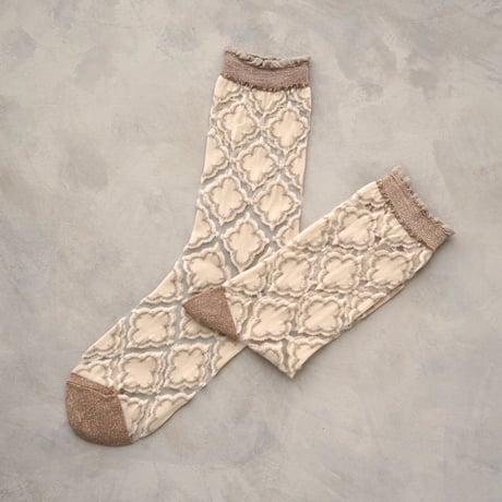 see-through clover tile <beige> L-M37