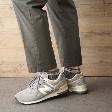 《men's》noise ankle socks <gray × khaki> M-K01
