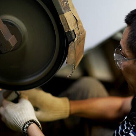 ブチ　BUCHI　チッパー　アイアン　グラファイトデザイン　RAUNE　ラウネ　IRON　アイアン専用シャフト付