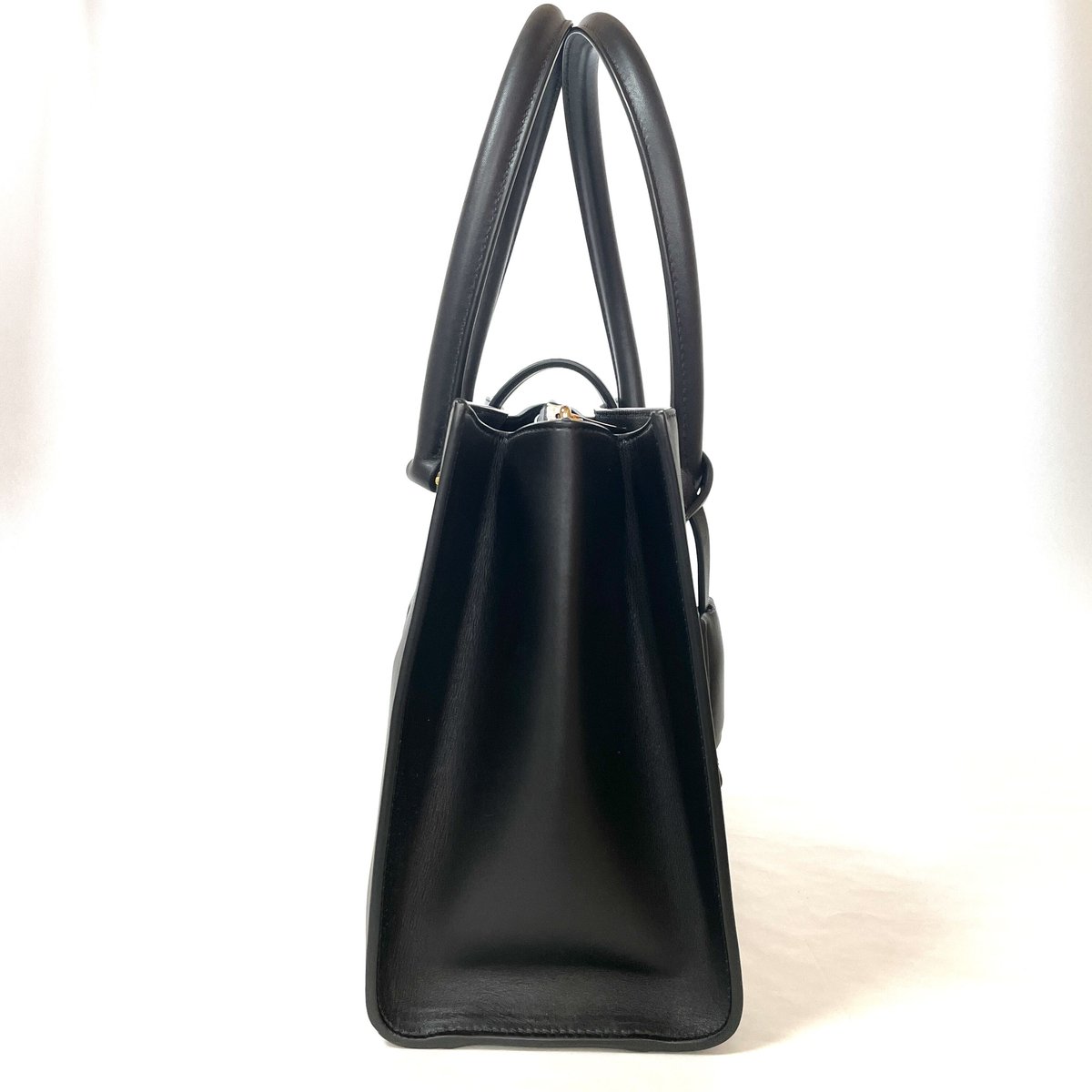 Salvatore Ferragamo ガンチーニ ジュリエット ハンドバッグ Salvatore Ferragamo ガンチーニ ジュリエット ハンドバッグ