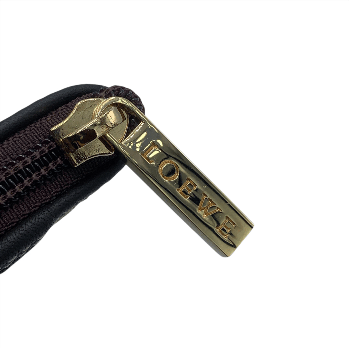 LOEWE ロエベ アナグラム ポーチ ブラウン | ラクトクショッピング LOEWE ロエベ アナグラム ポーチ ブラウン | ラクトクショッピング