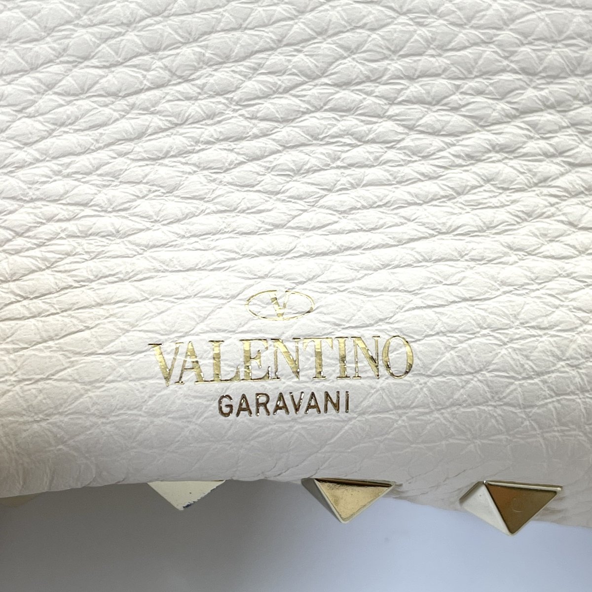 Valentino Garavani ロックスタッズ 2way トートバッグ アイボリー | 