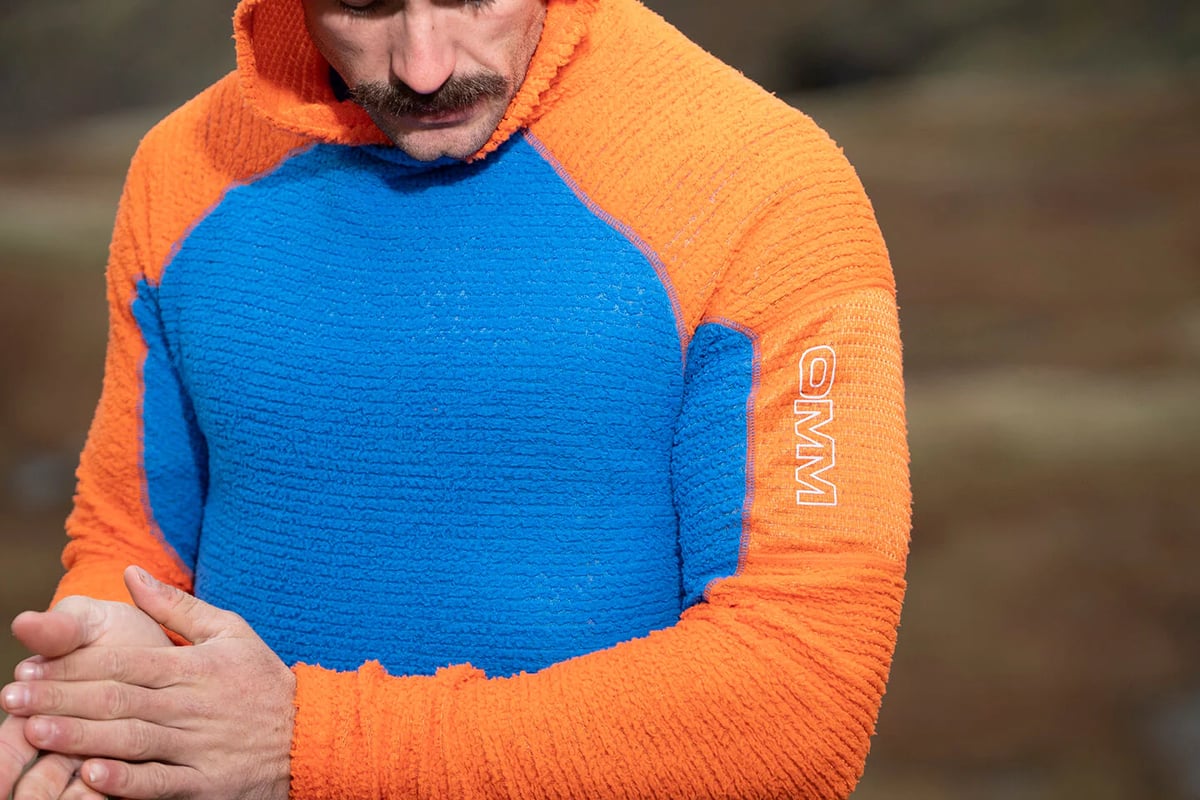 omm core +hoodie 新品未開封 M omm core +hoodie 新品未開封 M