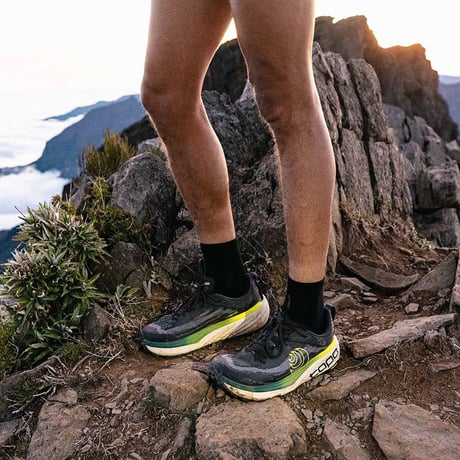 Topo Athletic トポアスレティック / VISTA ビスタ Men's《Black/Lime》