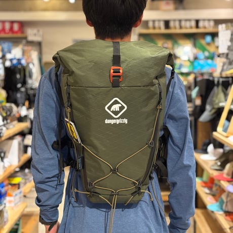 ザック　dangergrizzly / CROSS 28 dangergrizzly デンジャーグリズリー／CROSS28