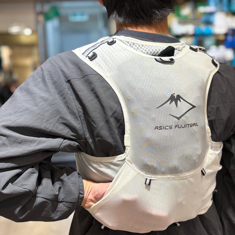 ASICS FUJITRAIL ベスト　7L Sサイズ asics アシックス / FUJITRAIL VEST フジトレイル ベスト《Cream》
