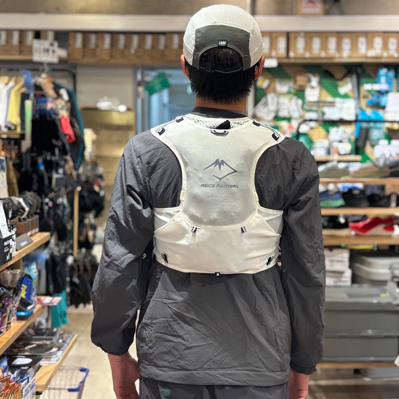 ASICS FUJITRAIL ベスト　7L Sサイズ asics アシックス / FUJITRAIL VEST フジトレイル ベスト《Cream》