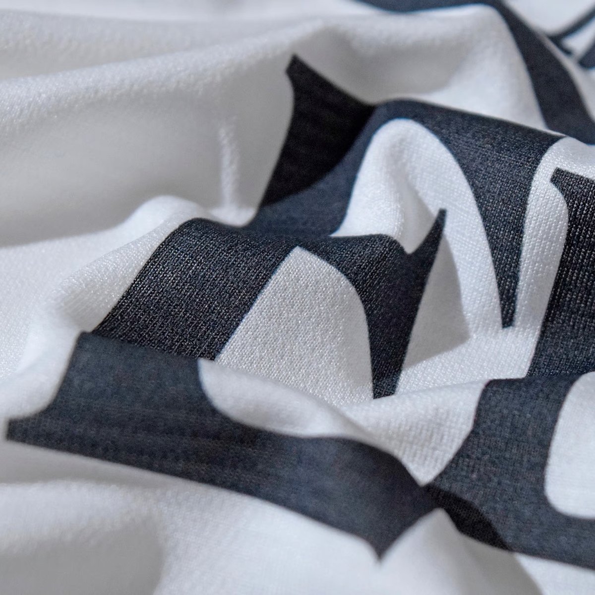 ELDORESO エルドレッソ / ジャンプ アウト スリーブレス 《White