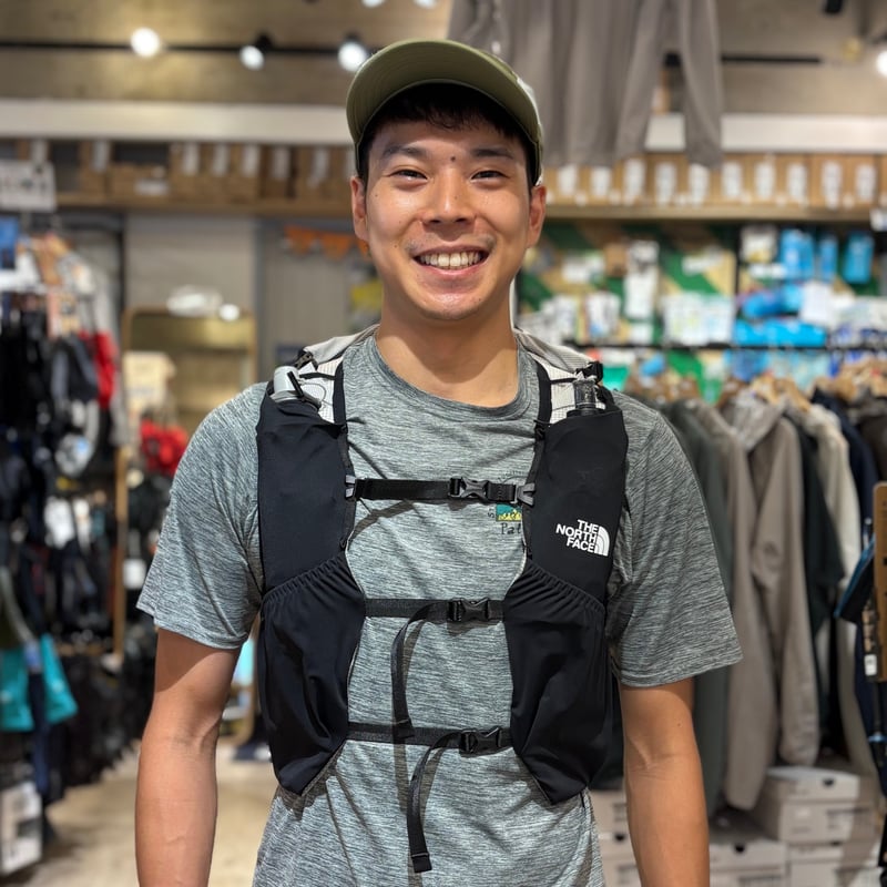 THE NORTH FACE TR Rocket 青 トレラン ランニングベスト THE NORTH FACE / TR Rocket 使い勝手抜群の大容量トレランザック