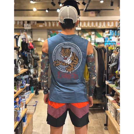 ELDORESO エルドレッソ / Jump Out Sleeveless ジャンプ アウト スリーブレス 《Navy》