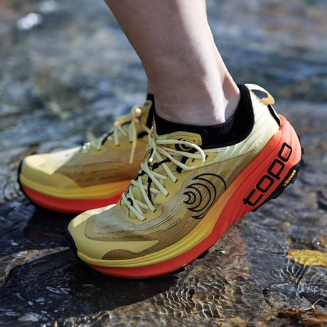 Topo Athletic トポアスレティック / VISTA ビスタ Men's《Yellow/Orange》