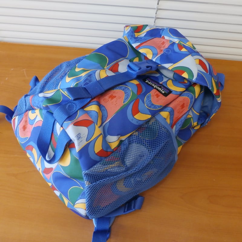 【Patagonia】新品未使用！パタゴニア　デイパック　12ℓ キッズ・レフュジート・デイパック 12L - パタゴニア公式