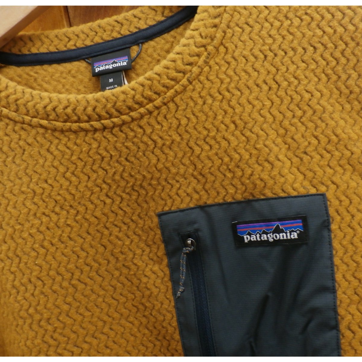 patagonia/メンズ・R1エア・クルー | LITTLE FIELD