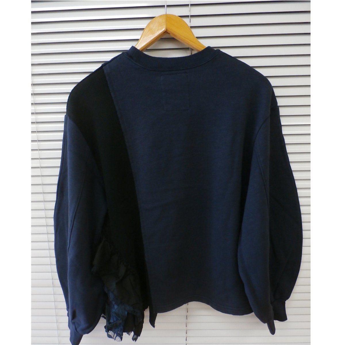 GOTOHOLLYWOOD/アシンメトリー フリル スウェット | LITTLE FIELD