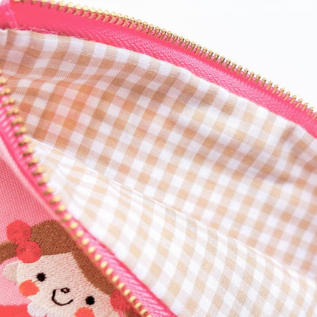 チョコット　ぺたんこ刺繍ポーチ　女の子