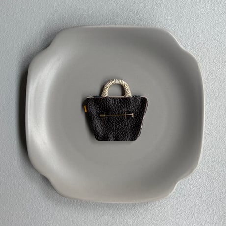 rioka pot / ブローチ バッグ