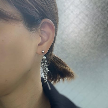 Laule'a（ラウレラ）　Drop(ドロップ)　ピアス・・イヤリング