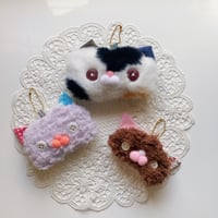 choco a choco／ふわもこチャーム  白黒ねこ・紫ねこ・茶ねこ