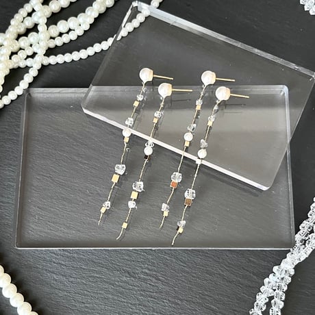 Ery Jewelry(エリージュエリー) / クリスタルロング ピアス/イヤリング