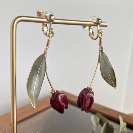 フタイッカ / チューリップイヤリング・ピアス