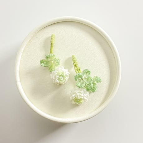 Shirotumekusa（しろつめくさ）　シロツメクサ  イヤリング・ピアス
