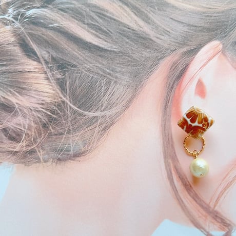 TARO/茶×コットンパールピアス