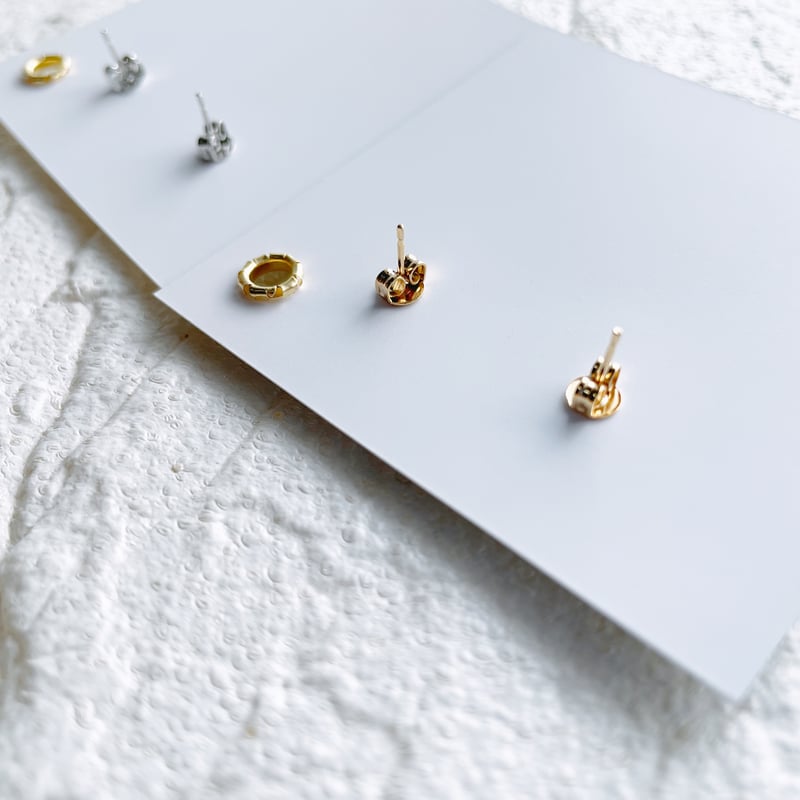 カラカラ　チュチュ4点＆イヤリング等小物 小さい花びらが8枚の花｜ピアス｜イヤリング｜P530 | thuthu