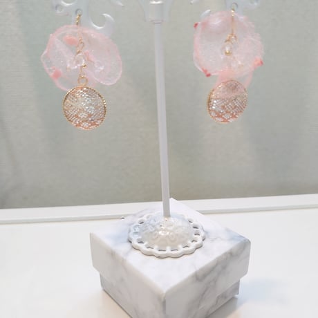 手織り佐賀錦.el(テオリサガニシキ.エル)/ シフォン花 ピアス -ピンク-