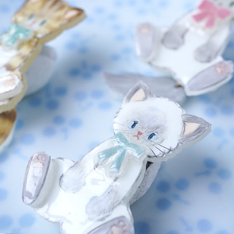 donguri to ie(ドングリトイエ)/ しっぽゆらゆらねこのブローチ