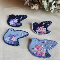 花浅黄(はなあさぎ)/ 鳥と紫陽花